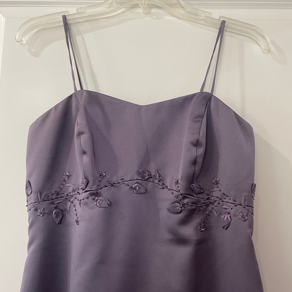 David’s Bridal Bridesmaid Gown - size 8 - Picture 4 of 7